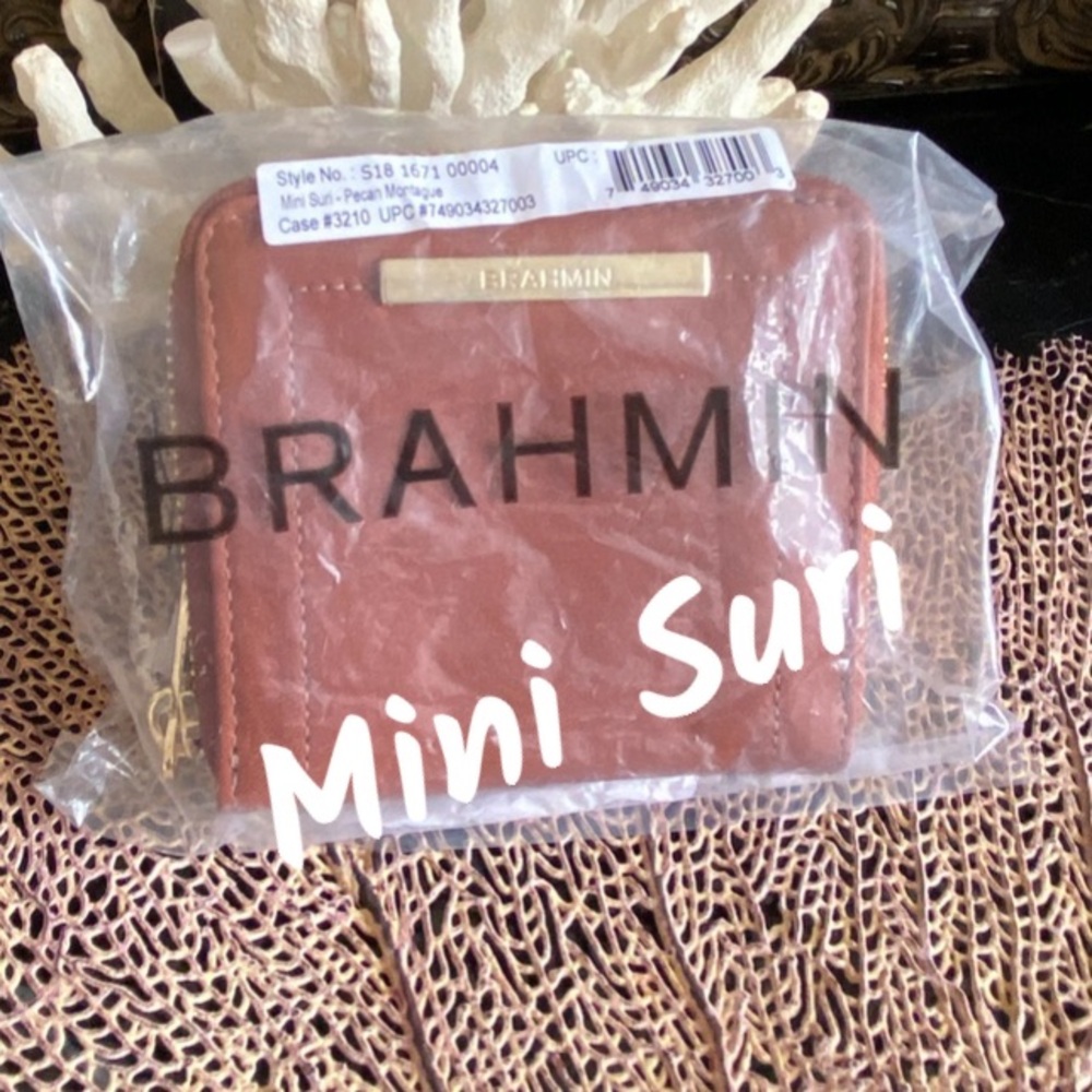 ($165) NWT🌼BRAHMIN PECAN MONTAGUE MINI SURI WALLET